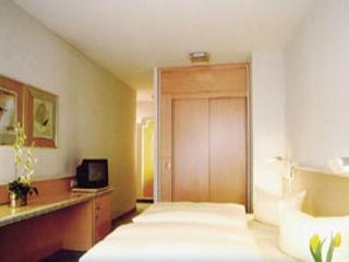 Hotel Ambiente Garni Munich Exterior photo